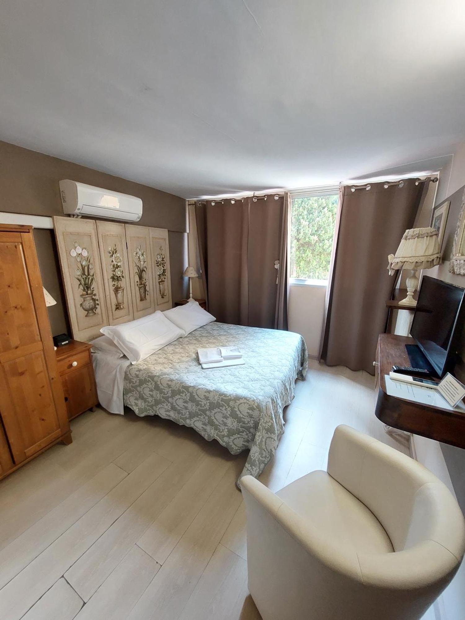 Hotel Tina Ντιάνο Μαρίνα Εξωτερικό φωτογραφία