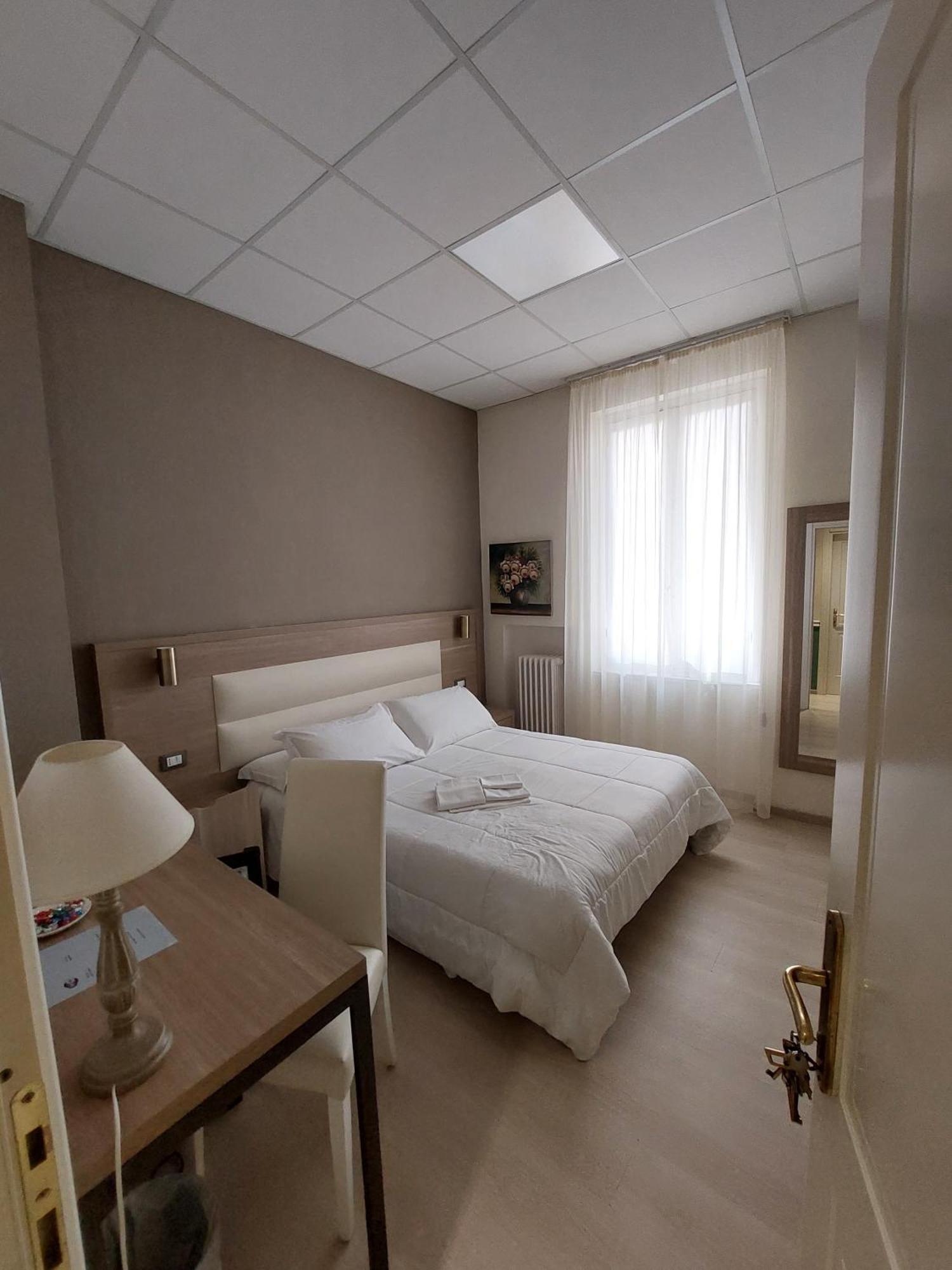 Hotel Tina Ντιάνο Μαρίνα Εξωτερικό φωτογραφία